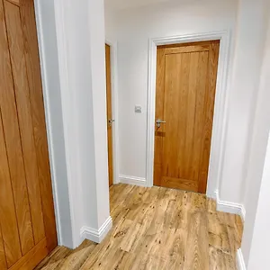 https://chute-house-4-bed-house-private-garden-city-center.exeterhotels.net
